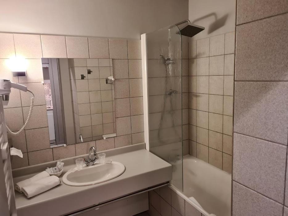 Garabit Hotel Anglards de Saint Flour Ngoại thất bức ảnh